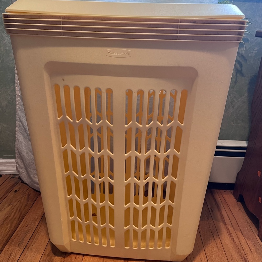 Vintage Rubbermaid Hamper Laundry Basket cream MCM chevron With Lid retro decor